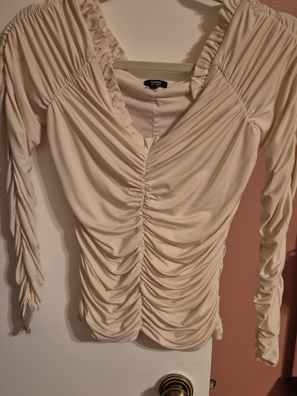 Express Cream Ruched V-Neck Long Sleeve Top